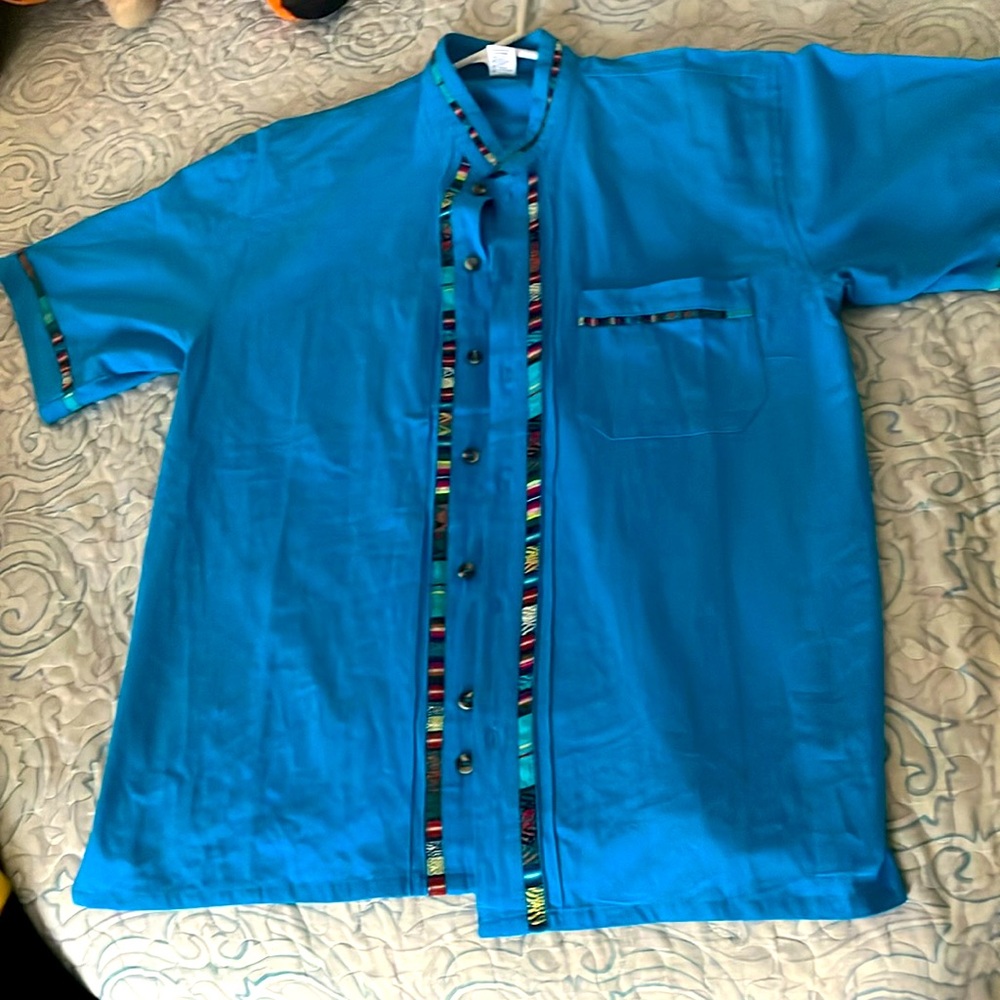 Men’s Turquoise casual button down shirt